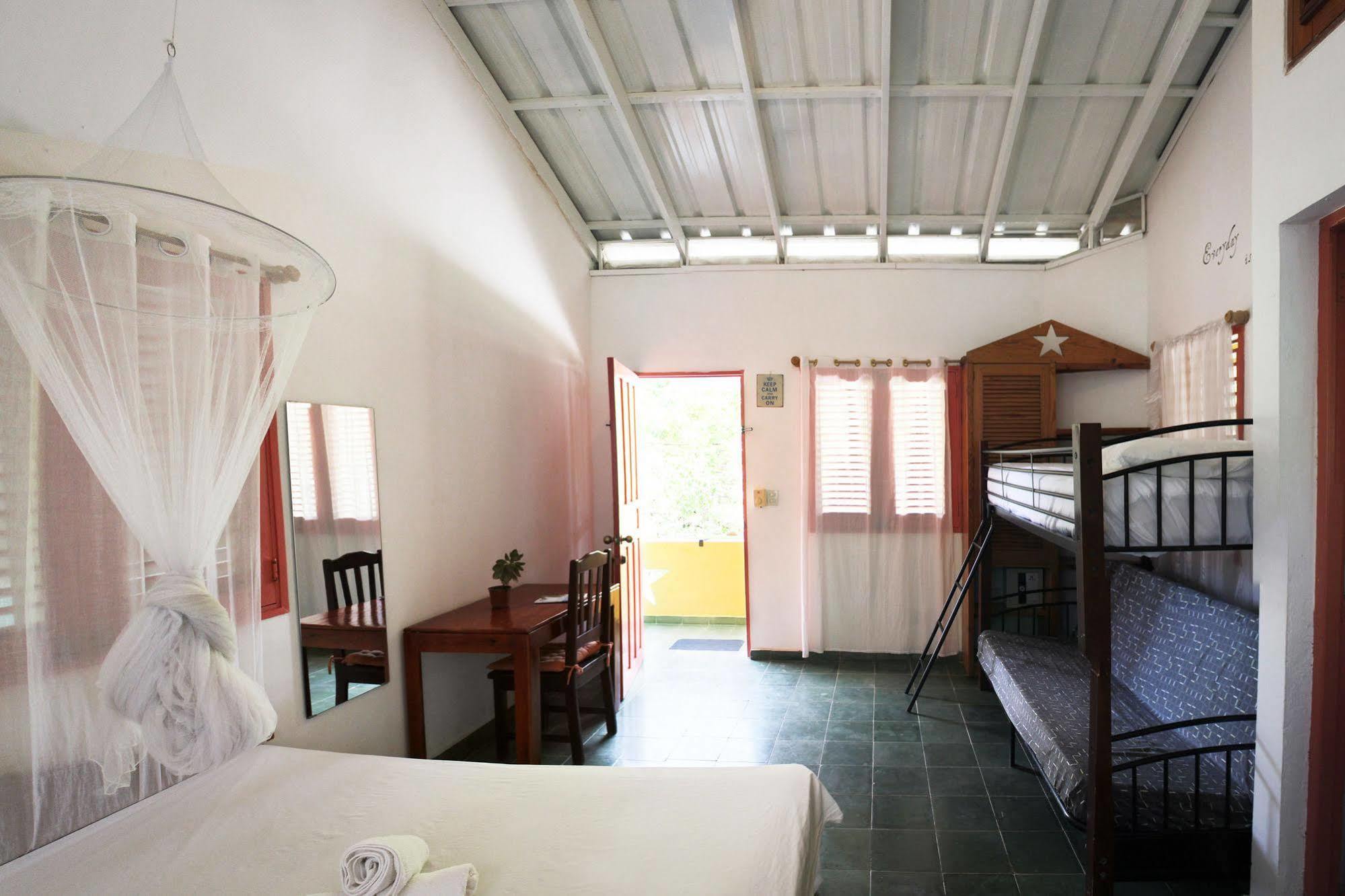Casa Delfin Guest House ラス・テレナス エクステリア 写真